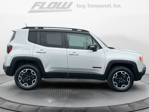Used 2017 Jeep Renegade Trailhawk AWD/4WD image 10