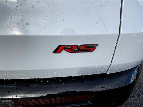 New 2026 Chevrolet Traverse RS image 9