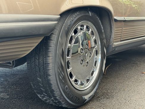 Used 1987 Mercedes-Benz 560 SL image 40