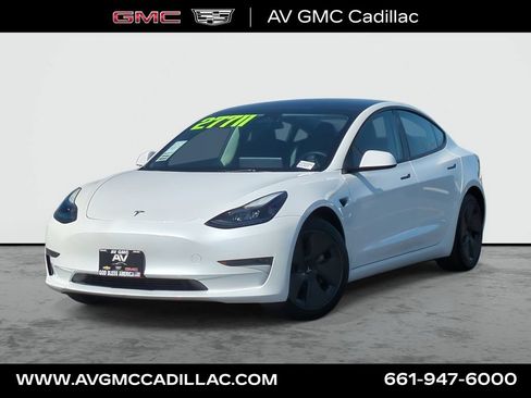 Used 2023 Tesla Model 3 Standard Range RWD image 1
