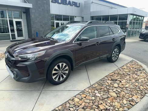 Certified 2023 Subaru Outback Limited AWD/4WD image 2