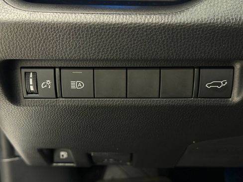 Used 2022 Toyota RAV4 XSE AWD/4WD image 20