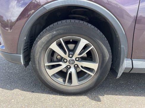 Used 2017 Toyota RAV4 XLE w/ Plus Extra Value Package FWD image 10