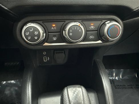 Used 2024 Nissan Versa S w/ Trunk Package FWD image 28