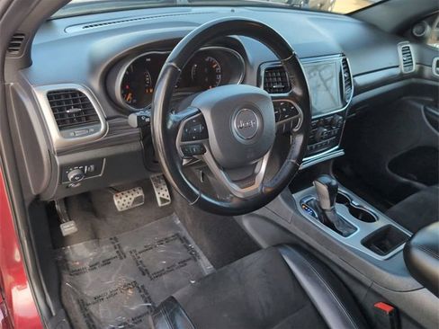 Used 2022 Jeep Grand Cherokee Laredo X image 10