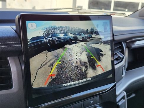 Used 2022 Ford Expedition XLT image 24