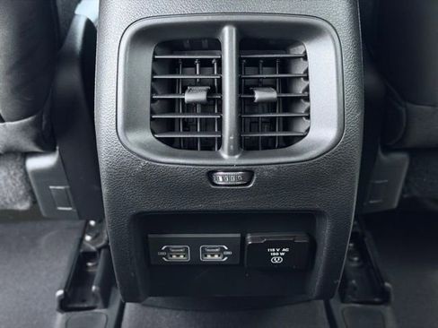 Used 2022 Jeep Cherokee Trailhawk w/ Premium Leather Package AWD/4WD image 24
