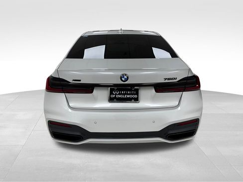 Used 2022 BMW 750i xDrive w/ Autobahn Package image 6