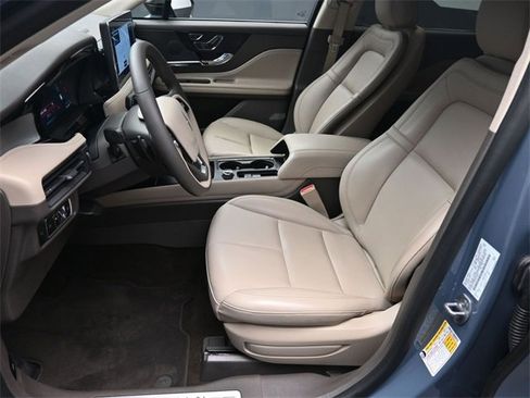 Used 2024 Lincoln Corsair FWD image 18
