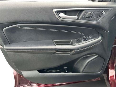 Used 2024 Ford Edge Titanium AWD/4WD image 9