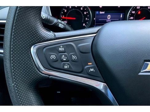 Used 2021 Chevrolet Equinox LT image 19