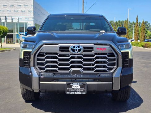Used 2024 Toyota Tundra Platinum w/ TRD Off-Road Package AWD/4WD image 8