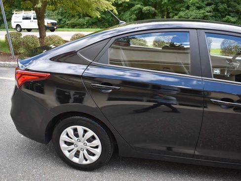 Used 2020 Hyundai Accent SE FWD image 64