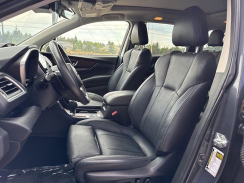 Used 2023 Subaru Ascent Touring image 8