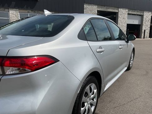 Used 2021 Toyota Corolla LE FWD image 8