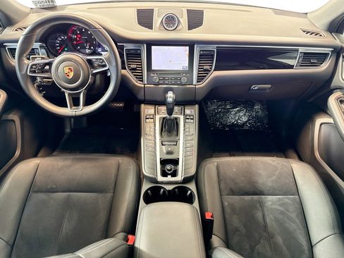 Used 2017 Porsche Macan AWD/4WD image 18