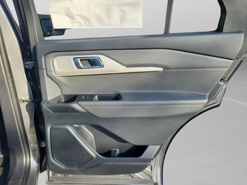 New 2026 Ford Explorer Active image 27