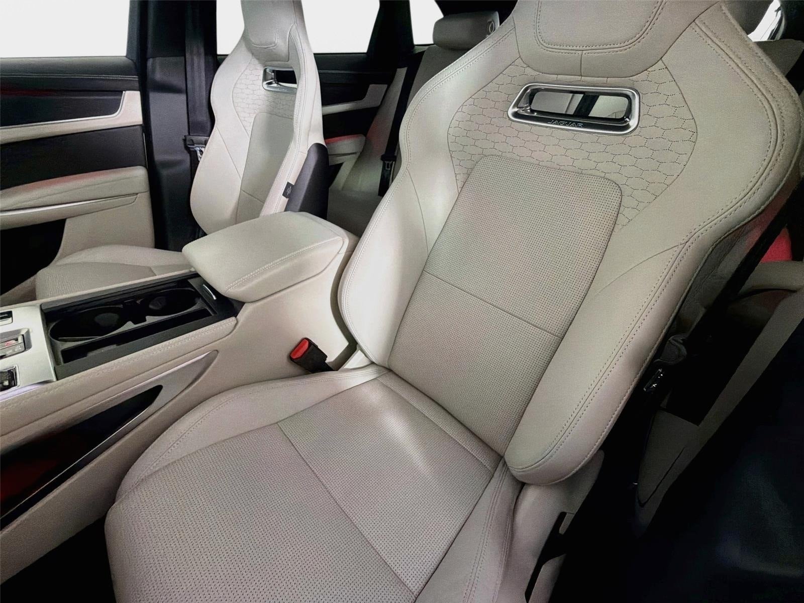 New 2026 Jaguar F-PACE R-Dynamic S AWD/4WD image 11