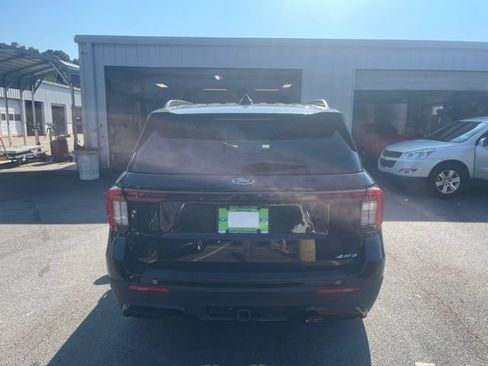Used 2025 Ford Explorer ST-Line AWD/4WD image 8