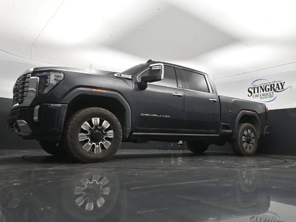 Used 2024 GMC Sierra 2500 Denali w/ Denali Reserve Package AWD/4WD image 28