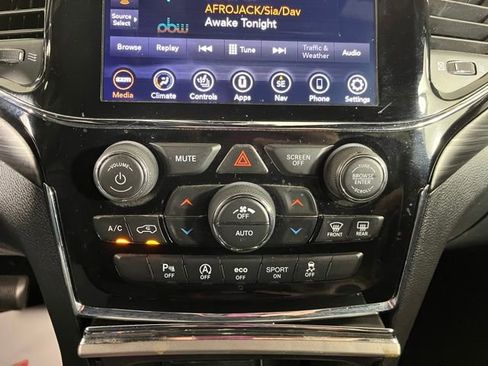 Used 2019 Jeep Grand Cherokee Altitude AWD/4WD image 34