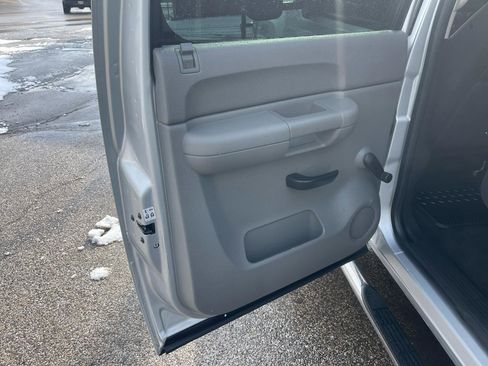 Used 2013 Chevrolet Silverado 3500 W/T w/ Snow Plow Prep Package image 22