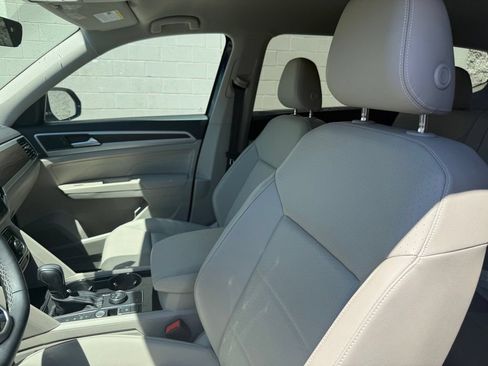 Used 2023 Volkswagen Atlas SE AWD/4WD image 27