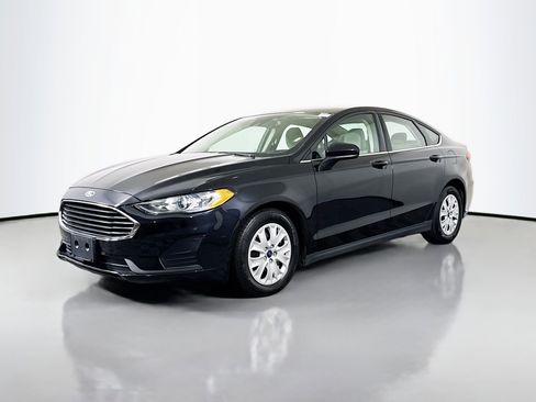 Used 2020 Ford Fusion S image 4