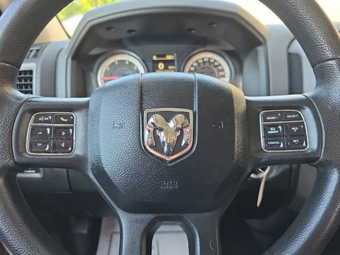 Used 2016 RAM 1500 Express AWD/4WD image 16