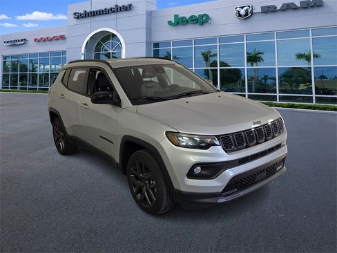 New 2026 Jeep Compass Latitude image 2