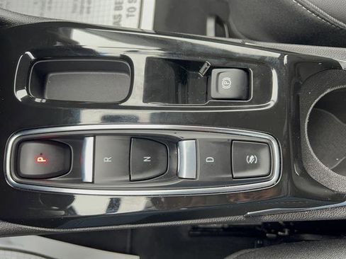 Used 2023 Chevrolet Bolt EUV Premier w/ Sun & Sound Package image 25