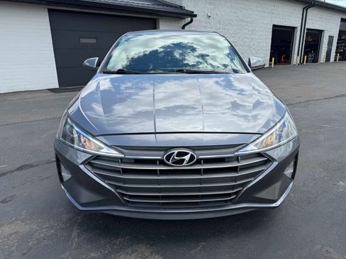 Used 2019 Hyundai Elantra SE w/ Cargo Package FWD image 7
