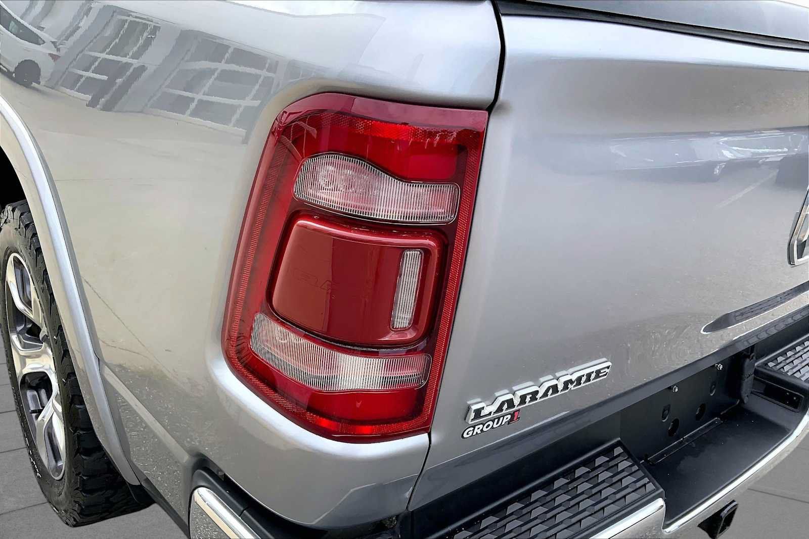 Used 2019 RAM 1500 Laramie AWD/4WD image 26