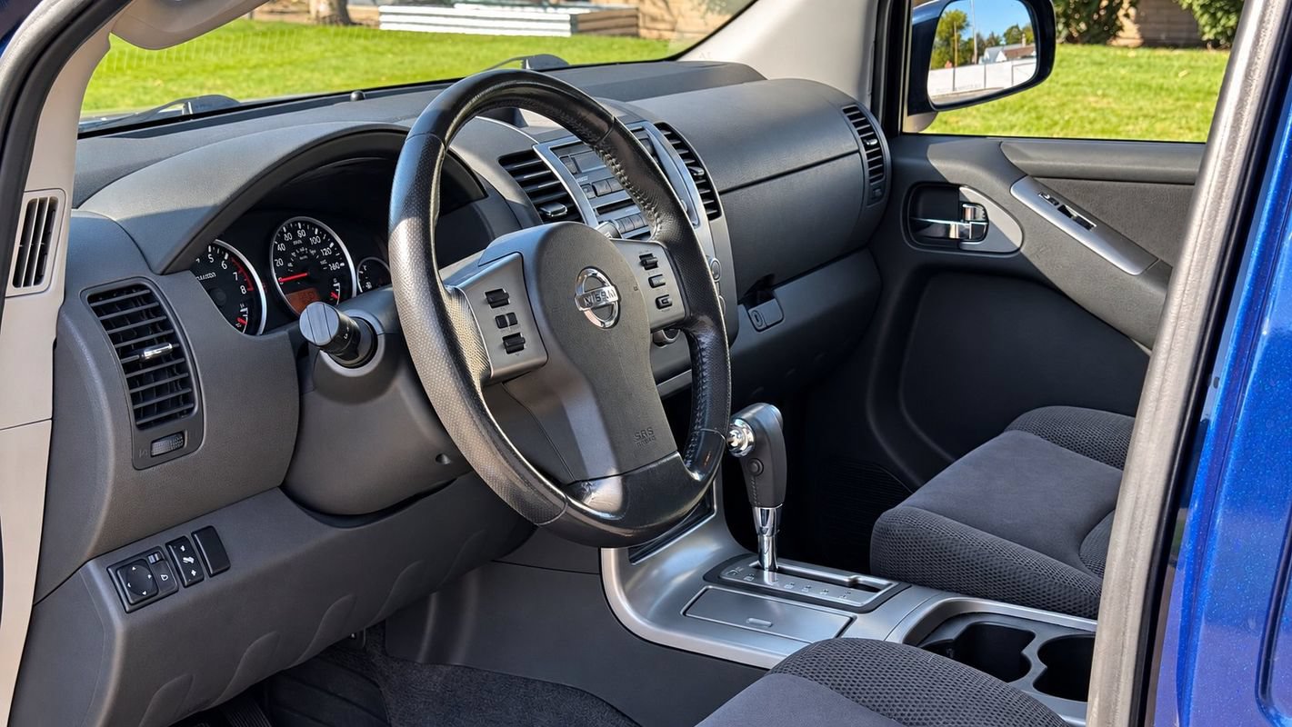 Used 2006 Nissan Pathfinder SE w/ (P01) Se Premium Pkg AWD/4WD image 12