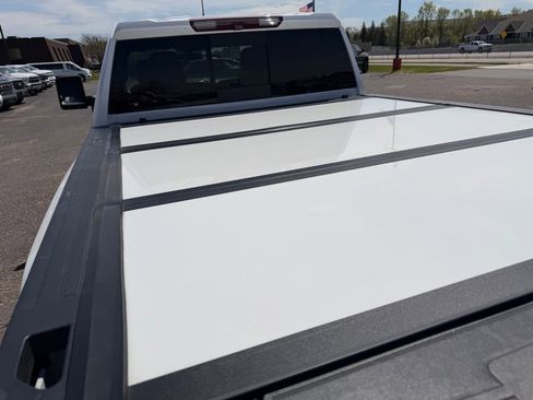 Used 2022 GMC Sierra 3500 AT4 w/ AT4 Preferred Package AWD/4WD image 18