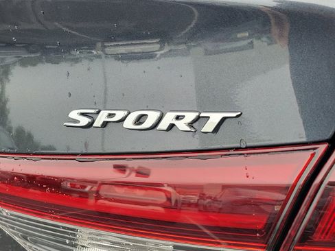 Used 2025 Honda Civic Sport image 25