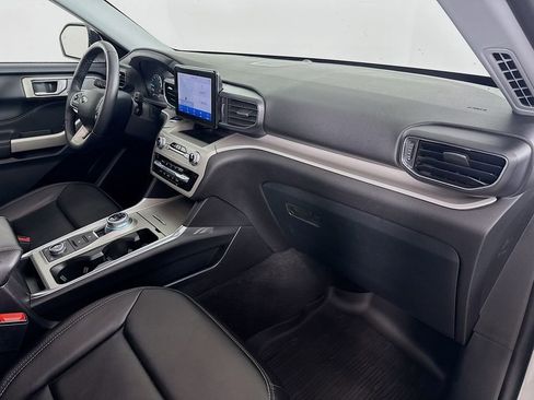 Used 2023 Ford Explorer XLT w/ Equipment Group 202A image 35