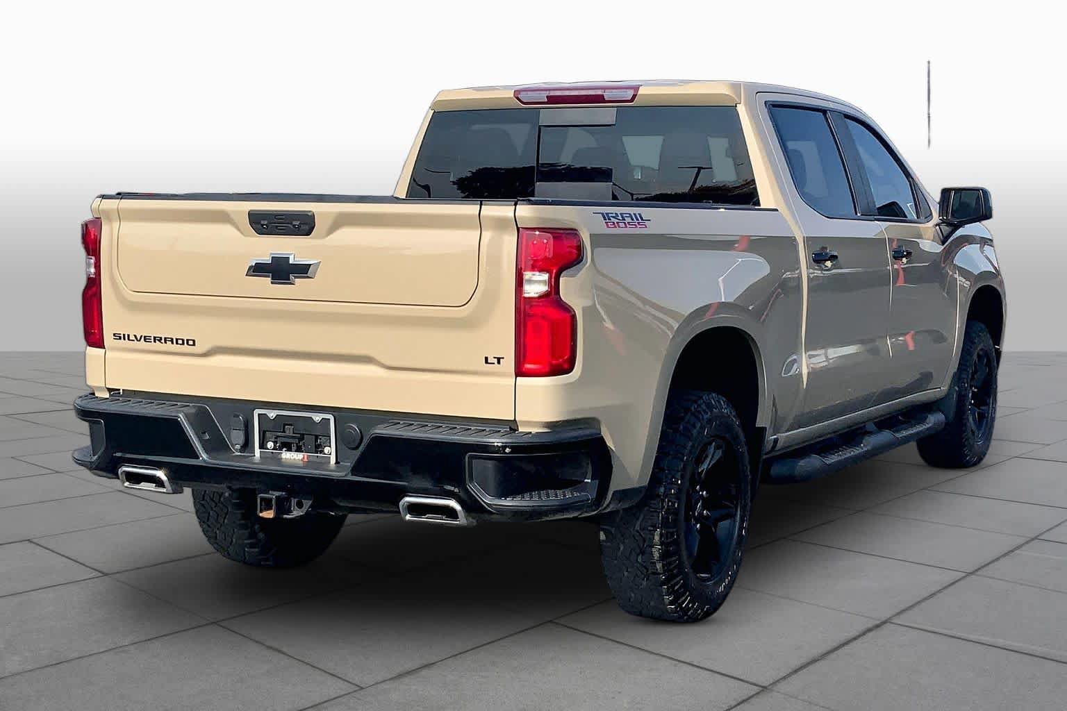 Used 2023 Chevrolet Silverado 1500 LT Trail Boss w/ Convenience Package II AWD/4WD image 13