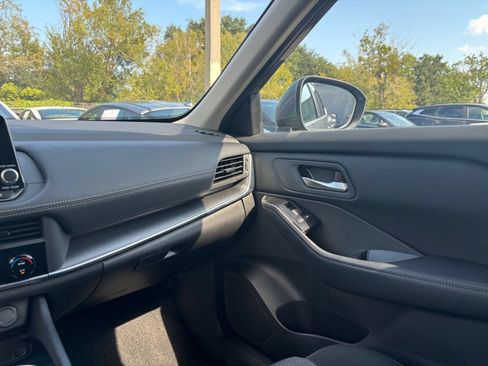 Used 2026 Nissan Rogue SV AWD/4WD image 31