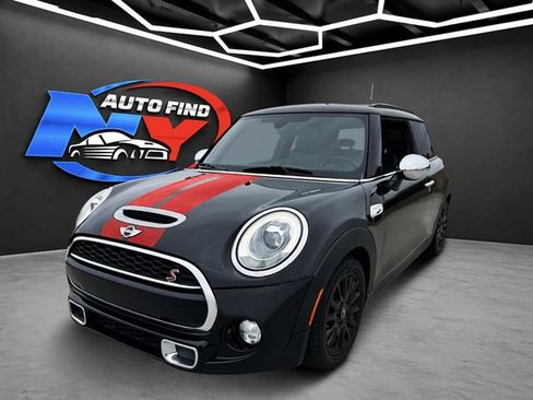 Used 2015 MINI Cooper S FWD image 1