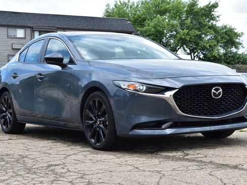 Used 2024 MAZDA MAZDA3 s AWD/4WD image 3