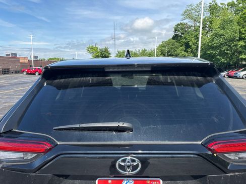 Used 2023 Toyota RAV4 LE FWD image 6