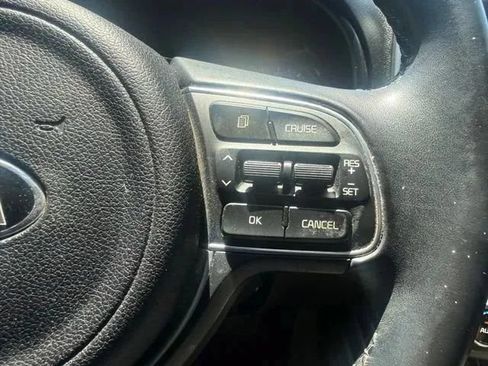 Used 2017 Kia Sportage EX FWD image 20