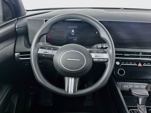 Used 2025 Hyundai Santa Cruz SEL FWD image 18
