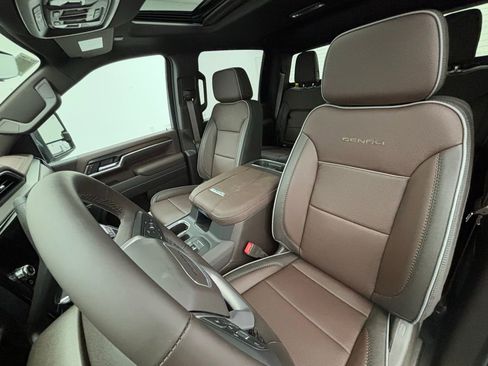 New 2026 GMC Sierra 2500 Denali w/ Denali Reserve Package image 27