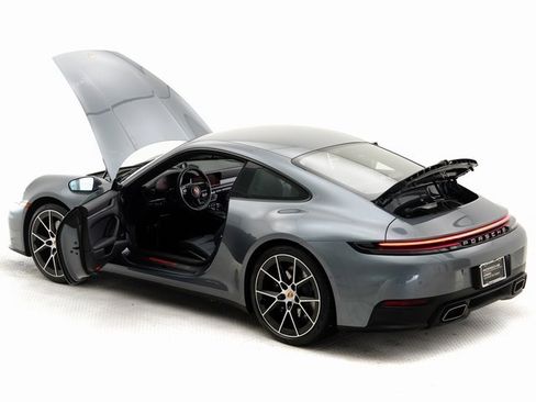 Used 2025 Porsche 911 Carrera image 34