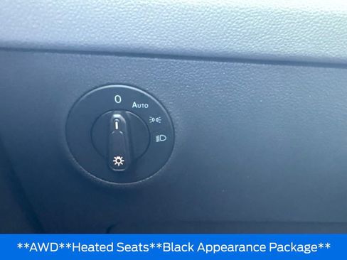 Used 2023 Volkswagen Taos SE AWD/4WD image 14