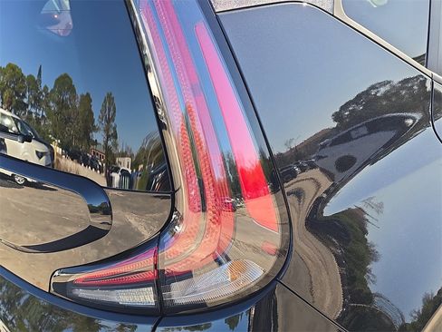 Certified 2024 Kia Soul LX image 11