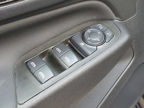 Used 2023 Chevrolet Equinox RS w/ LPO, Floor Liner Package AWD/4WD image 22
