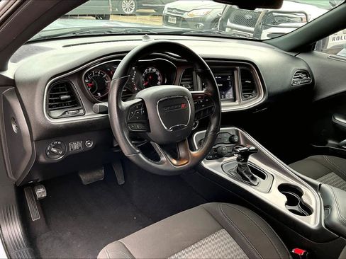 Used 2022 Dodge Challenger SXT w/ Blacktop Package image 17